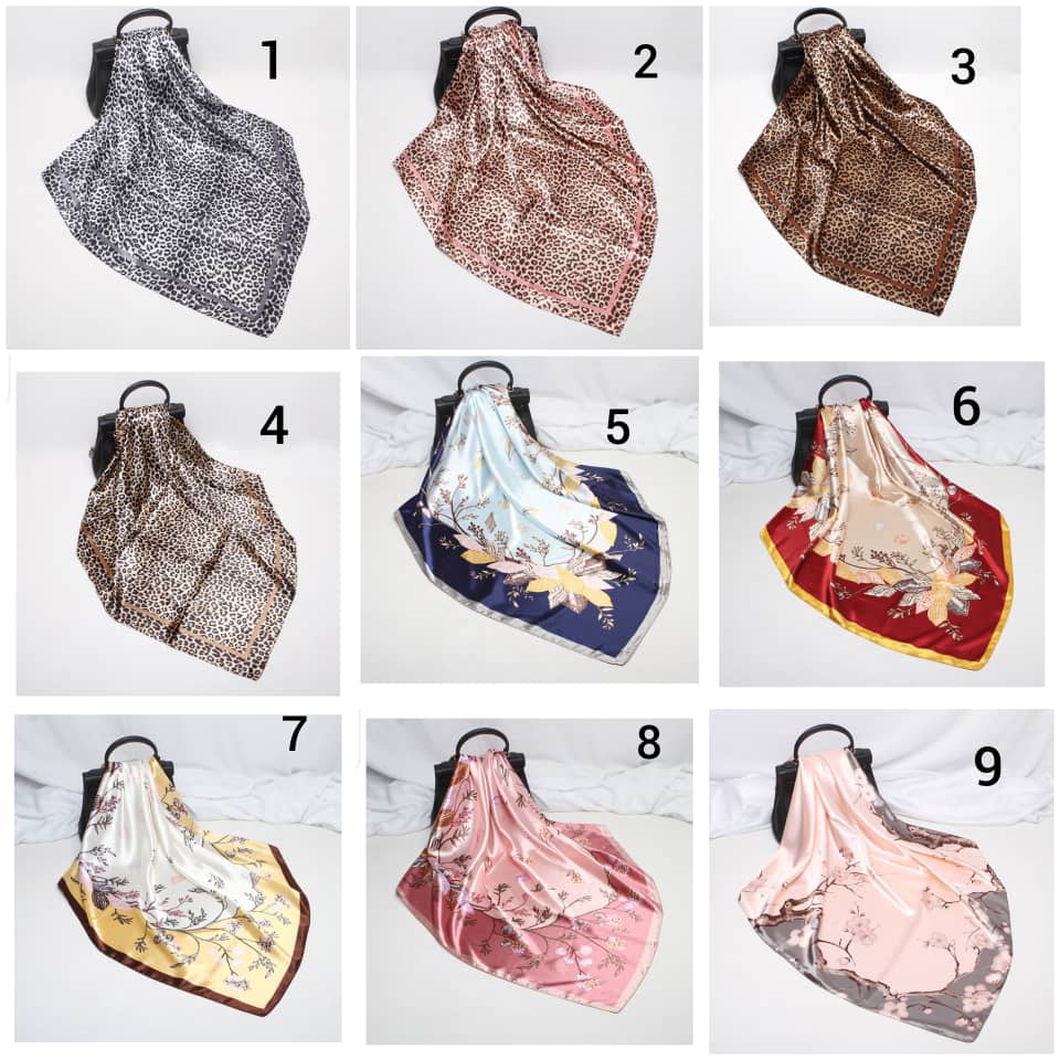 HaleemahLaitan's tweet photo. Square vintage scarf up for grab
#1500 for 1
#1,300 for wholesalers 
Send a DM to 09050314270 
Retweeeeeeetttttt please so your followers can join the trend too💓 https://t.co/v5EZEDAXB2