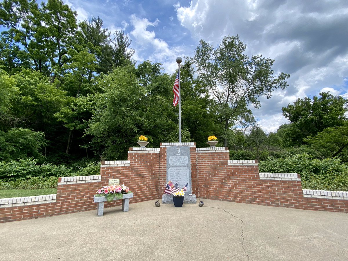 andreamgump's tweet photo. June 14th, a day many people in the Ohio Valley will remember for the rest of their lives. Today marks the anniversary of the devastating Shadyside Flood. Tonight I’ll show you how this is still impacting one local woman even after 30 years. #FloodOfTears @WTOV9 https://t.co/wyytRI1Poo