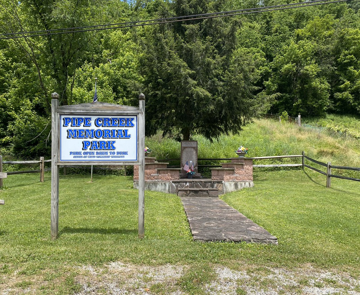 andreamgump's tweet photo. June 14th, a day many people in the Ohio Valley will remember for the rest of their lives. Today marks the anniversary of the devastating Shadyside Flood. Tonight I’ll show you how this is still impacting one local woman even after 30 years. #FloodOfTears @WTOV9 https://t.co/wyytRI1Poo
