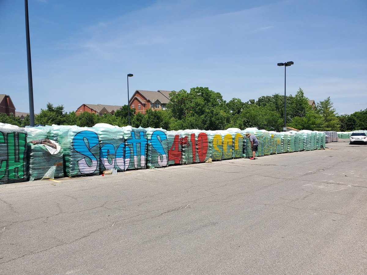 #2209 has all your Scotts mulch needs covered. <a href="/jefflimle/">Jeffery Limle</a> <a href="/NathanMcAleese/">Nathan McAleese</a> @AnitaSimpsonHD <a href="/HinckJ/">Mike Hinck</a> <a href="/EgnaticJ/">Jeff Egnatic</a>