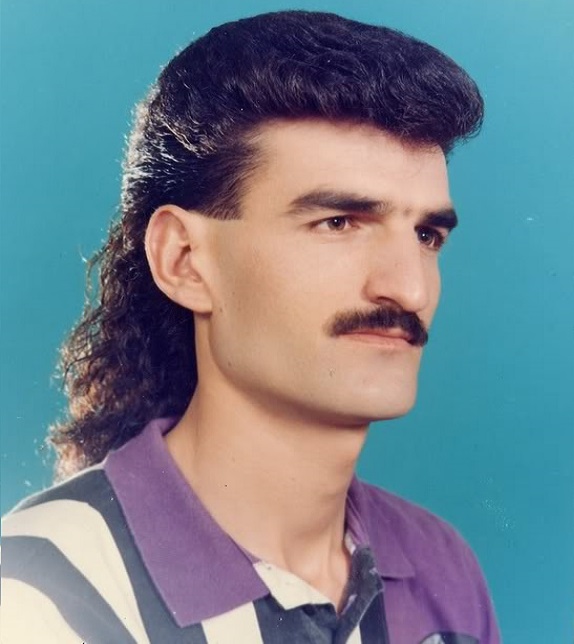 weird_hist's tweet photo. In 2010, Iran banned mullet haircuts. https://t.co/YCKDvP0Zwo