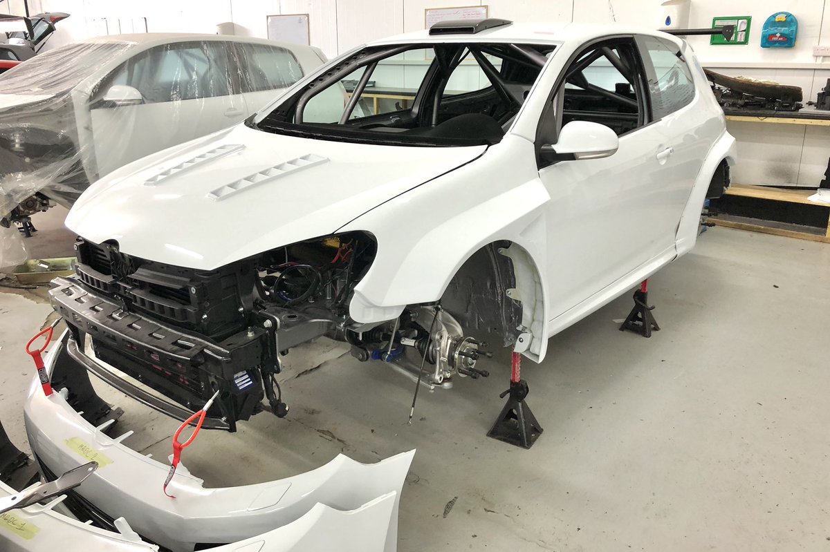 MarbellaRacing's tweet photo. We are so excited that our awesome new @MarbellaRacing MRDC GTI-R360 #touringcar being built by #BTCC #tonygilham34 &amp; #teamhardracing are almost ready. For info on purchasing a car &amp; future one make championship email: info@marbellaracingdriversclub.com call (0034) 64 65 66 555 https://t.co/Yh6dNsCxXG