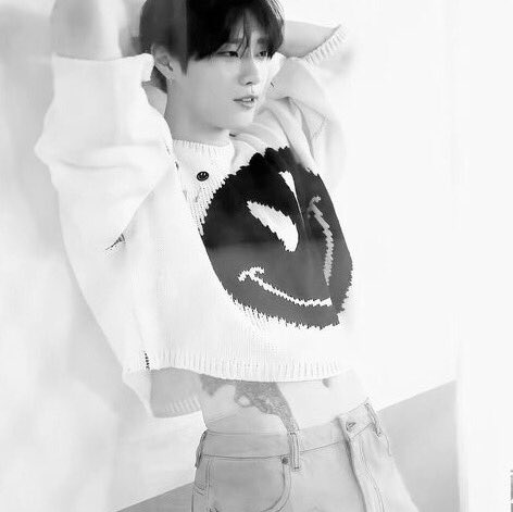 096WOODZ's tweet image. 🌶; ᴍʏ ʟɪғᴇsᴛʏʟᴇ ғʀᴇᴇs ᴍʏ ᴍɪɴᴅ — 𝓒𝓸𝓶𝓹𝓵𝓮𝓽𝓮𝓵𝔂 𝓬𝓻𝓪𝔃𝔂, 𝓫𝓾𝓽 𝓪 𝓬𝓸𝓷𝓼𝓬𝓲𝓸𝓾𝓼 𝓶𝓪𝓭𝓶𝓪𝓷.

                       #SEDUCTIVESUNDAY