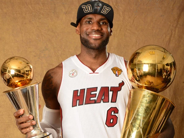 2012: LeBron (4)Actual MVP: LeBronLBJ again!1st WS, WS/48, VORP, BPM, PER, OBPM, DBPM. Clean sweep!2nd OWS, DWS.27.1 (3rd), 7.9, 6.246-20 (4th)2nd: Durant28.0 (1st), 8.0, 3.547-193rd: Paul19.8, 3.6, 9.1 (3rd), 2.5 S/G (1st)41-255/x