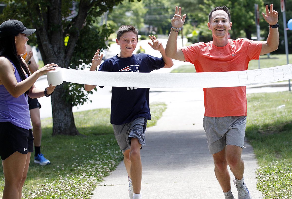 “I wasn’t really expecting people to come out and be cheering. It’s for a really good cause and everyone just really embraced it.”

A pair of Franklin teachers set up community marathon to raise money for Franklin Food Pantry | by <a href="/tommycassell44/">Tommy Cassell</a> 🧻👇
metrowestdailynews.com/sports/2020061…