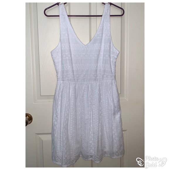 zutc_loria's tweet photo. So good I had to share! Check out all the items I'm loving on @Poshmarkapp from @Coolmum2Mc #poshmark #fashion #style #shopmycloset #simplystyled #levis #oneclothing: https://t.co/7rXhQ7oEL0 https://t.co/Q4f3fZixex