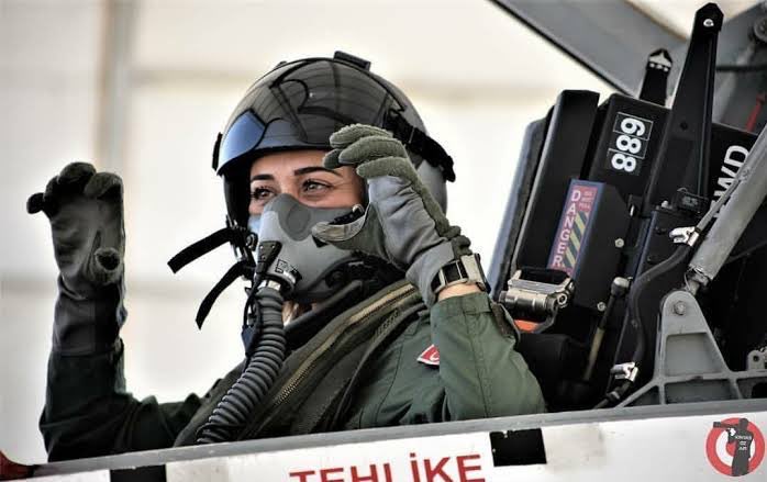 Dualarımız; sınır ötesinde, milletimizin huzuru ve ülkemizin güvenliği için #PençeKartal Operasyonu’nda görev alan askerlerimizle. 🇹🇷 https://t.co/QeZ7cFkZbk