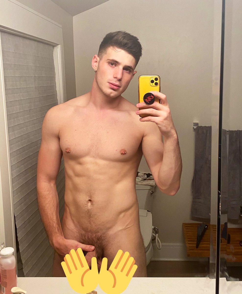 alexxxgrant21's tweet photo. Retweet if you would remove the emojis. 🙈 https://t.co/gb5LPCSsXE
