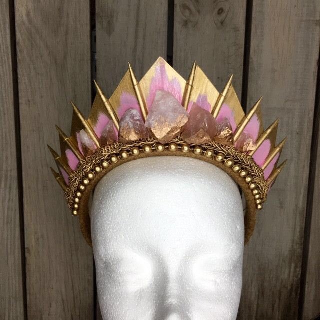 fantasy gown, crown, weapon 