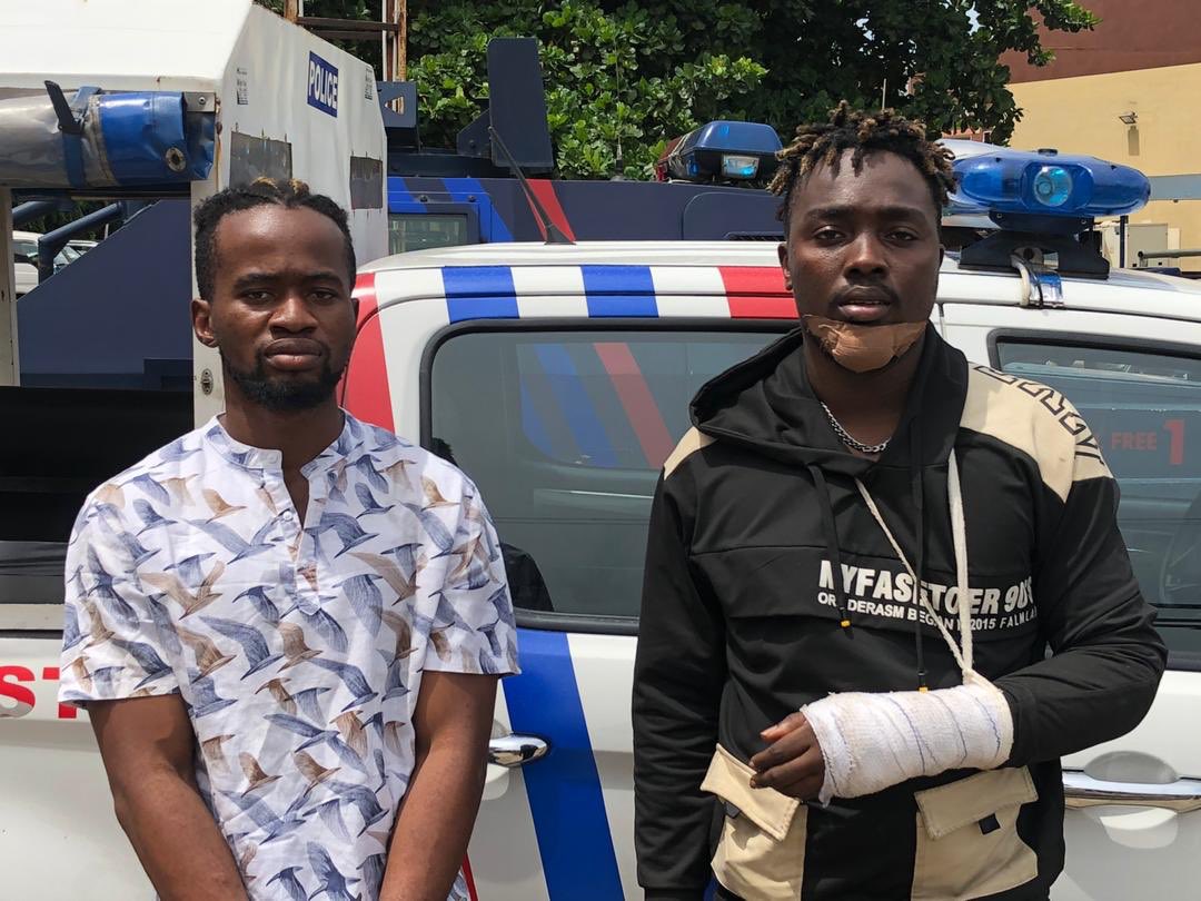 OVANONLINE's tweet photo. Online vendors  have faced alot with these set of duo who specialise in ordering mobile phones online &amp; making fake transfer payment to the sellers. They were traced down to there house in Ajah..Thanks to  RRS https://t.co/f2COVqgWdq