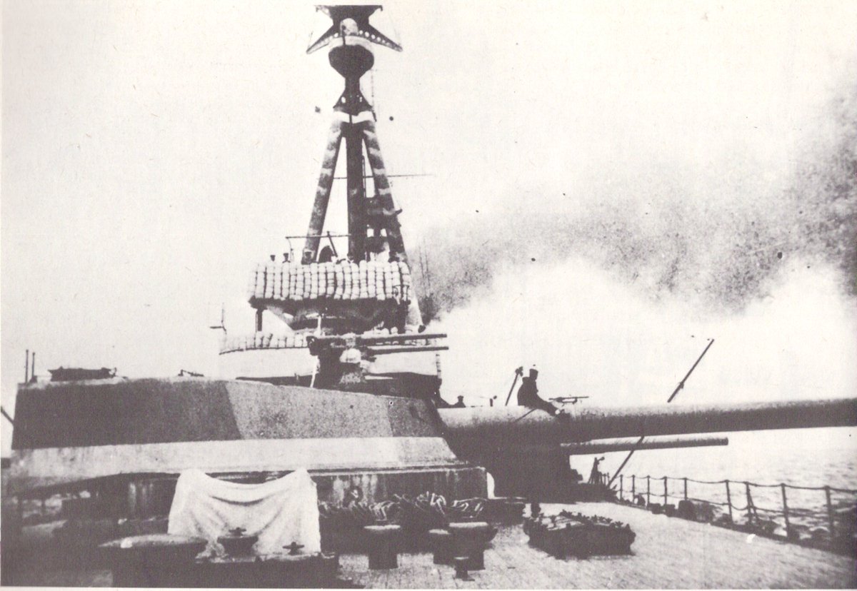 Initially the ships were to be named HMS M1-4 then an idea was to name after US Military leaders; Admiral Farragut, General Grant, Robert E. Lee and Stonewall Jackson. However these were quickly ditched and the ships were re-named Abercrombie, Ragland, Havelock and Roberts.