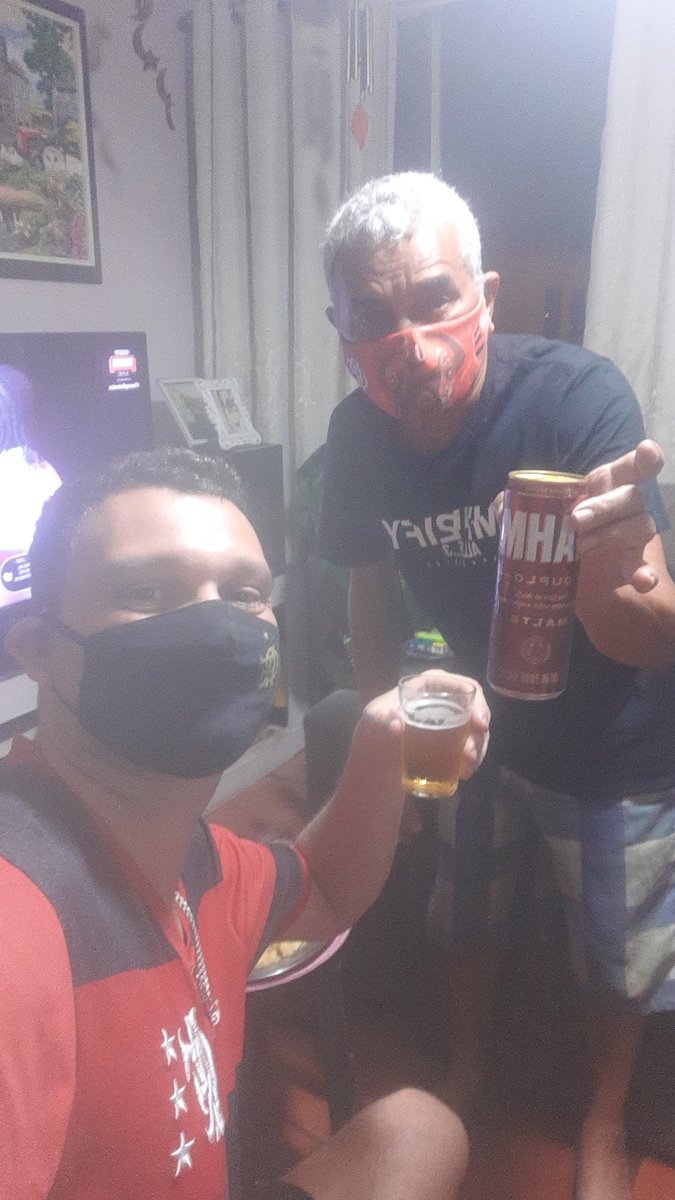 fabiodeboer's tweet photo. #FlamengoBrahmaLive https://t.co/d142IvK9ah
