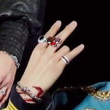 taehyung’s pretty rings// a beautiful thread of the nation’s IT hands