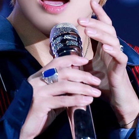 taehyung’s pretty rings// a beautiful thread of the nation’s IT hands
