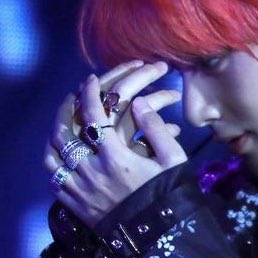 taehyung’s pretty rings// a beautiful thread of the nation’s IT hands