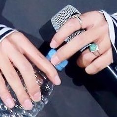 taehyung’s pretty rings// a beautiful thread of the nation’s IT hands
