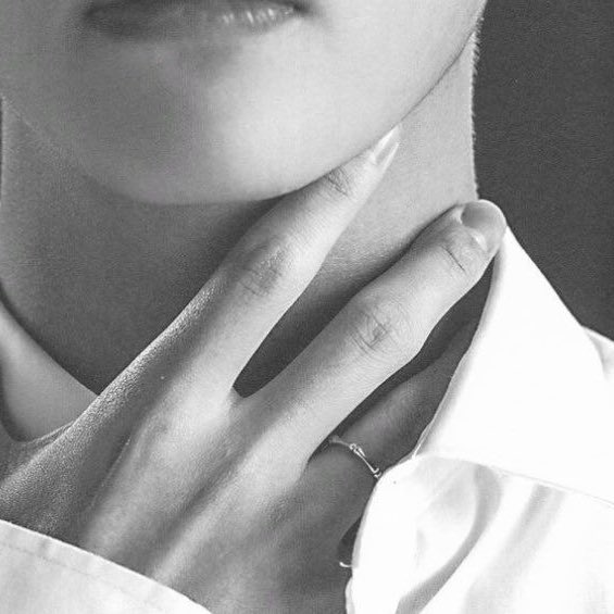 — end of thread. tae has the prettiest rings cuz those hands deserve the best