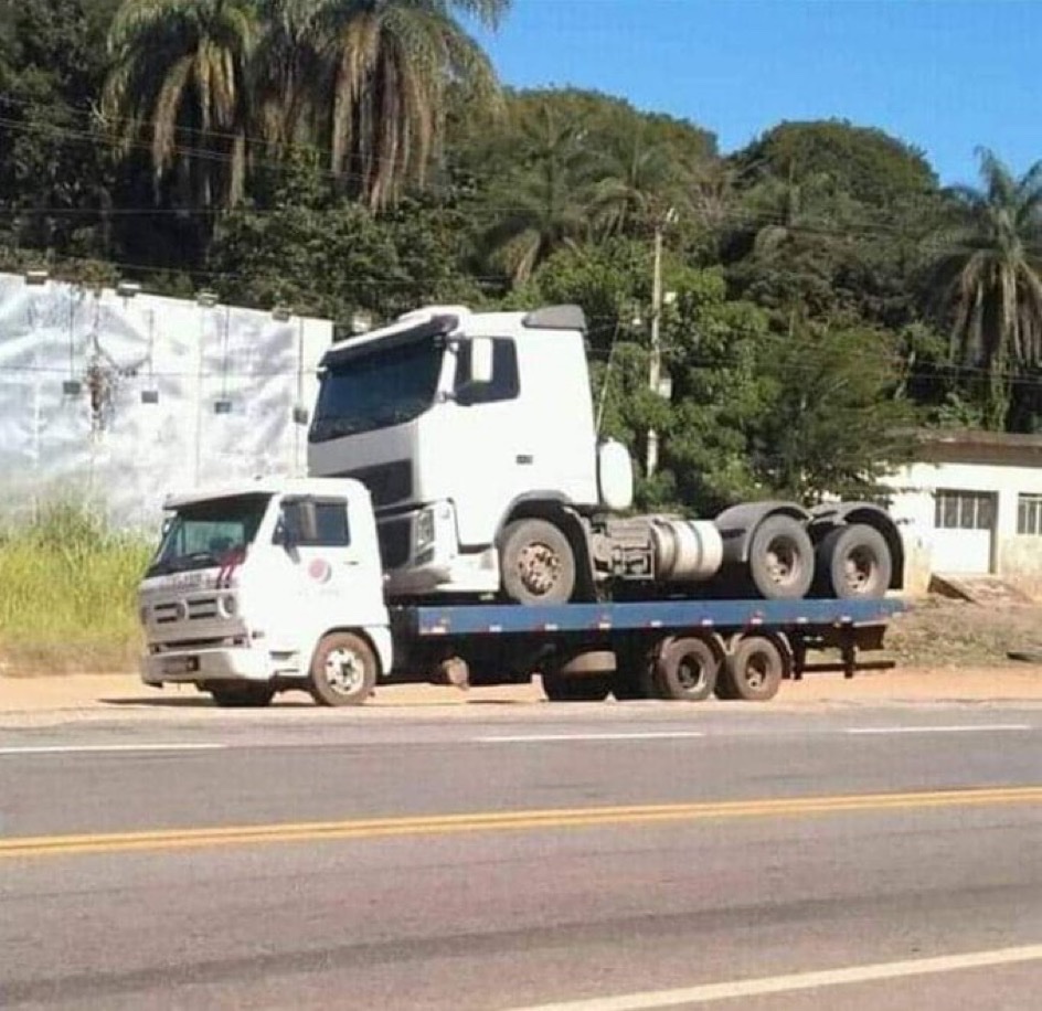 desanimadasso's tweet photo. Quando ela é muita areia pro seu caminhãozinho, mas vocé é brabo https://t.co/uKVTckTLk0