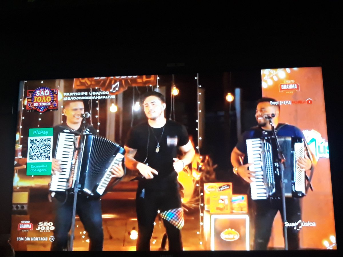 TaiTimbeta's tweet image. Uma nordestina que mora em Sao Paulo curtindo essa live maravilhosa e dançando um forrozinho daqueles!!! #saojoaobrahmalive #sãojoãobrahmalive #wallasarras #fiqueemcasa #aracaju #nordeste