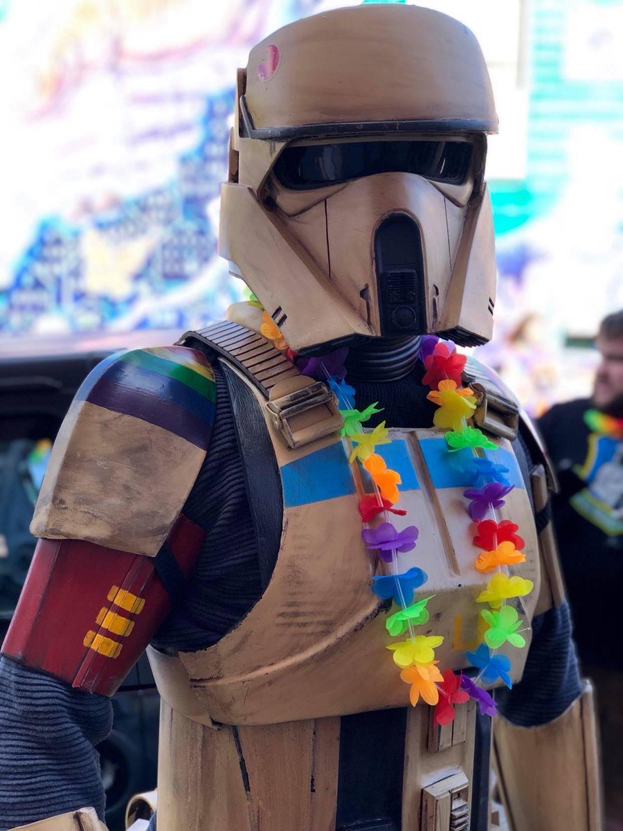 Andrew Liptak (ST-3220) during the Burlington, VT pride parade last year. What an amazing time that was 🤩🌈🦄🏳️‍🌈