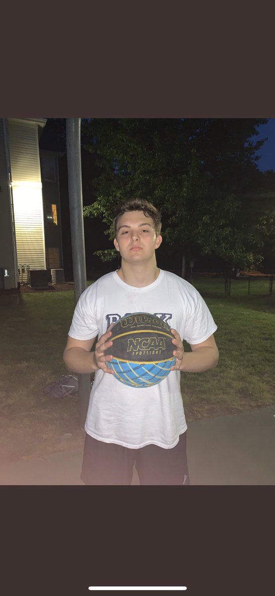 DbaDomino's tweet photo. The 1st annual DBA 6th Man of the Year (Non Captain) goes to Will Rowe, Will Averaged 7.8 ppg, 9.1 rebounds per game, and 1.8 blocks per game. Will wins this award despite missing the last 3 games of the season due to an ACL tear. @willrowe01 https://t.co/Eeu0vWxIh6