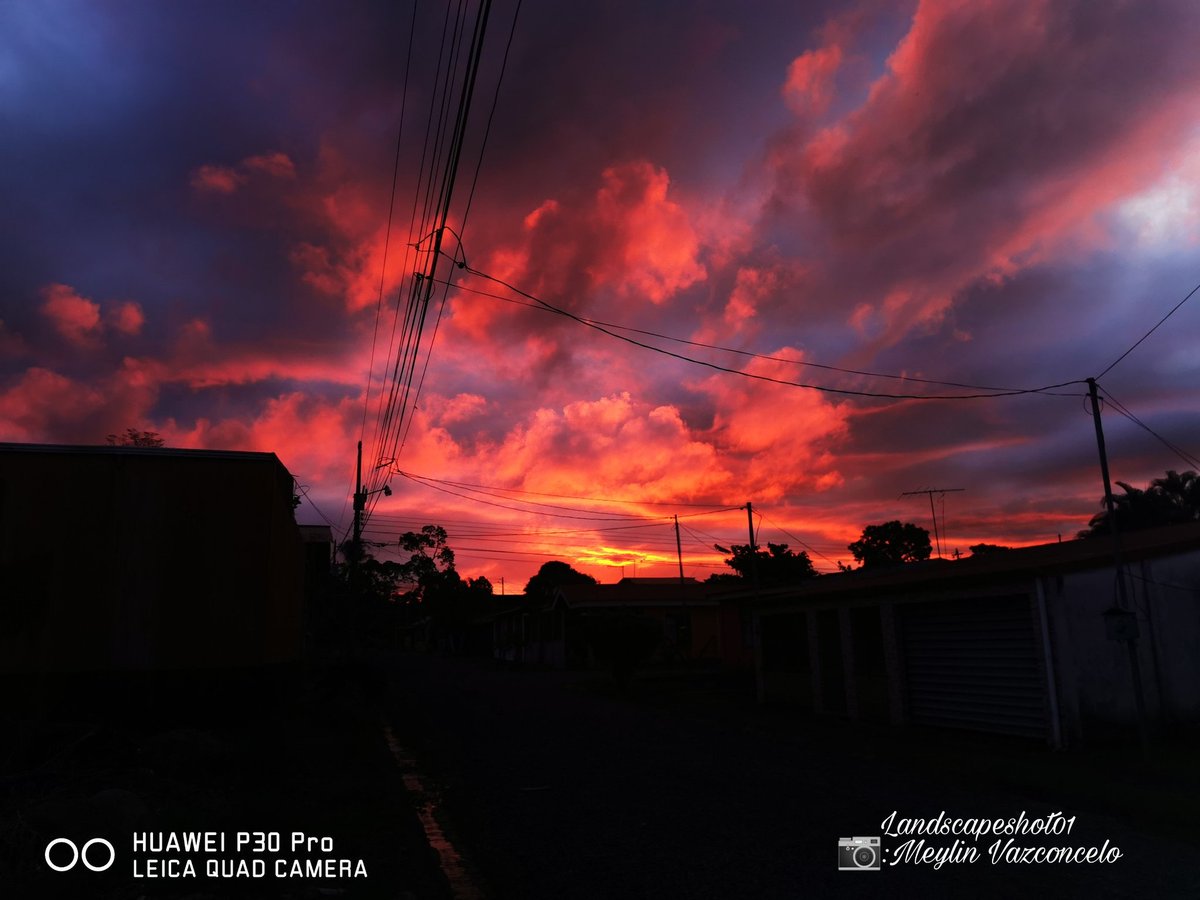 vazconcelo94's tweet photo. Sin palabras.... Una belleza que solo se dejó ver por un par de segundos.
#atardecer
#landscape #landscapephotography #huaweip30pro #shotonhuawei #p30pro #costarica #tiquicia #sunset #nofiltro #NoFilters https://t.co/zAsibtax7F
