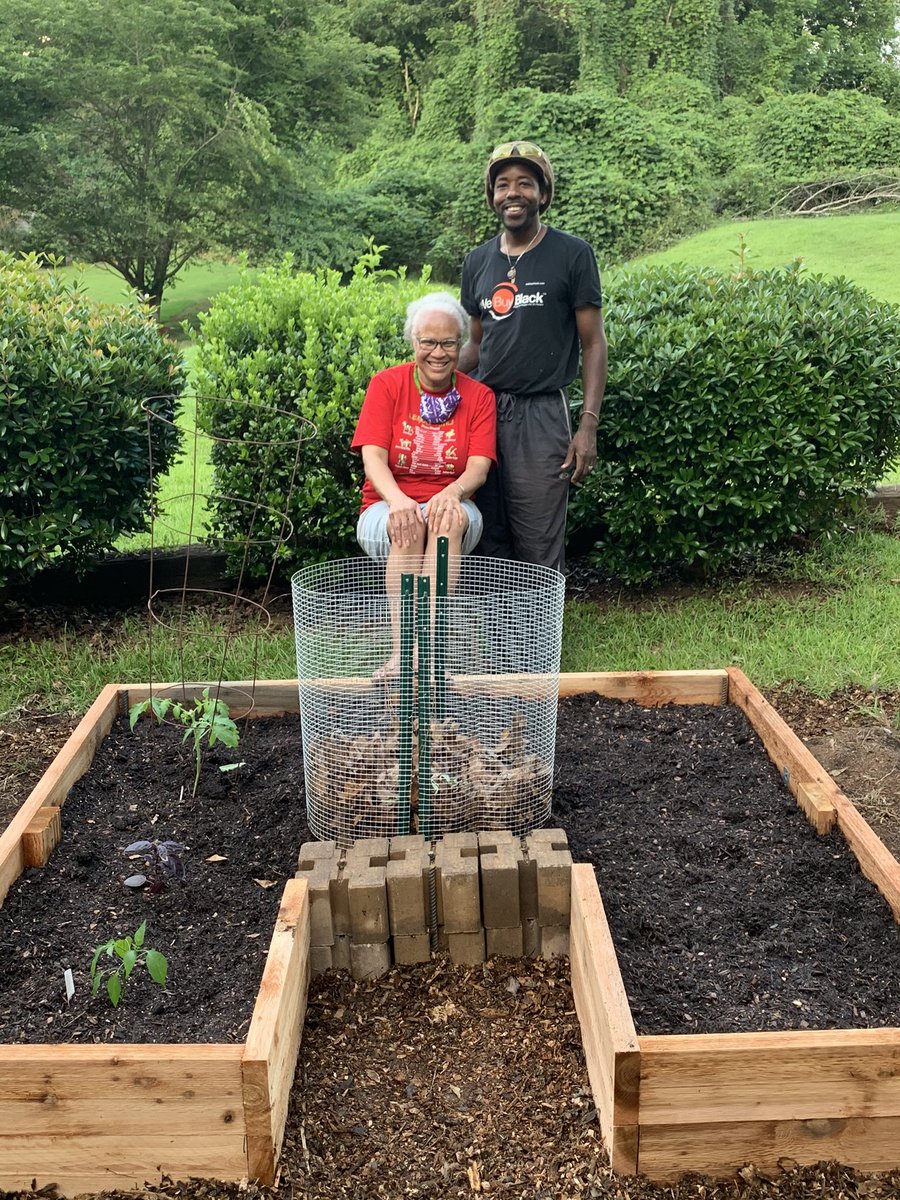 KeepCPBeautiful's tweet image. Garden Renewal   #GrowYourOwnFood  From flat bed in the ground to raise East African bed with self composting.                He who controls your food, controls you