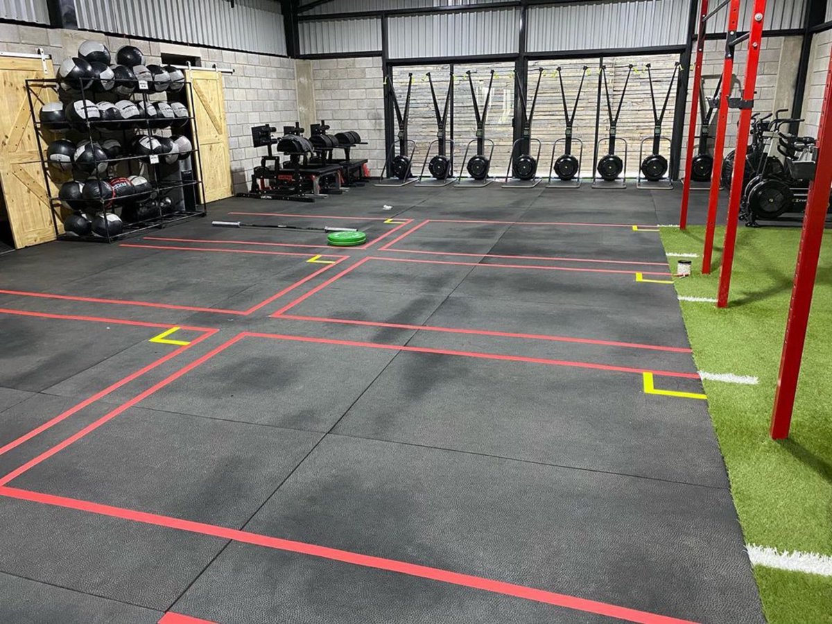 mexico_crossfit's tweet image. Levanta la mano en comentarios si tu también estás alistando tu Box para el regreso 📦✨.
-

🎙 @ReebokCFMexico 
・・・
Haciendo todos los preparativos para su regreso! #healthylifestyle #crossfit @crossfitmexico @CrossFitCourses