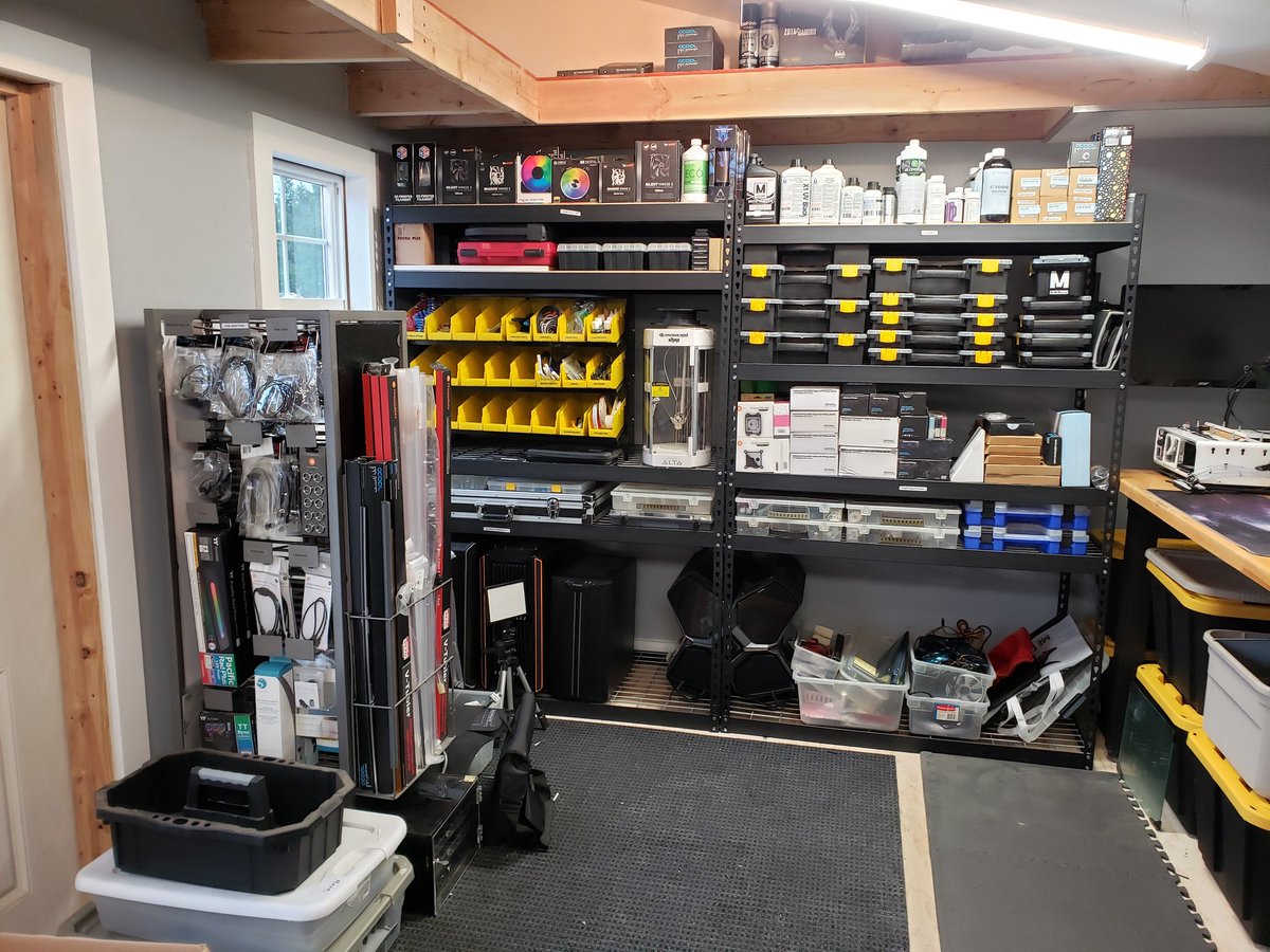 EnviousMods's tweet image. Excited to be making lots of progress on the new Envious Mods addition!

#wallcontrol #enviousmods #pcmodding #maker #diy #AORUS #gigabyte #mayhems #modmymods #alphacool #CableMod #silhouettealta3d #workbee #Thermaltake #ekwb #fractal #xspc #titanrig #teamgroup