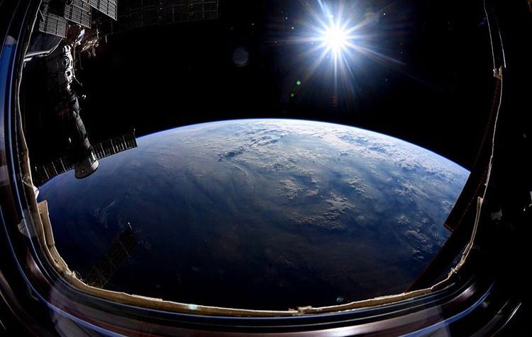 Planet_GLiESE's tweet image. Galactic View.
Credit: @nasaastromaterials
#PlanetGLiESE #GalacticView #SpaceExploration #Earth #Sun #Space #Universe #ISS @iss