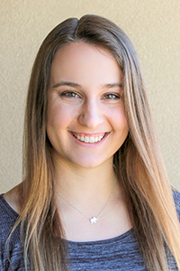 #MeetTheTeam 👋 

Lauren Birschbach
Sophomore
Pleasant Prairie, WI
Chemical Engineering + Biology

#MondayFunday 
Fun Fact about Lauren: She's been part of 3⃣ types of UA Orientation: Sibling Orientation  (2015), <a href="/UA_BamaBound/">Bama Bound</a> (2019), and a PA for Parent &amp; Family Orientation now!