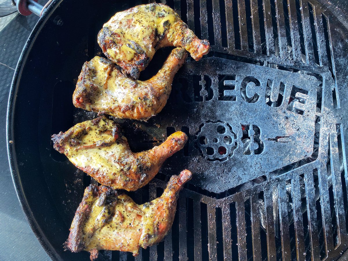 BarbecueMob's tweet photo. Alabam Chicken has really got its own tangy flavor.  Nice work to @BigBobGibsonBBQ 
.
#barbecuemob #alabamachicken #bobgibsonbbq #backyardbbq https://t.co/2pehsJnJyz