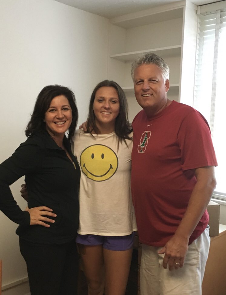 Stanfordh2opolo's tweet photo. Congrats Stanford Grad @bywater_lauren. Move-in day didn’t seem so long ago. Good luck next year in England as you pursue a masters degree. 🏆🏆 🎓 #GoStanfordGrad #Stanford2020 https://t.co/xwlKdT1fDY