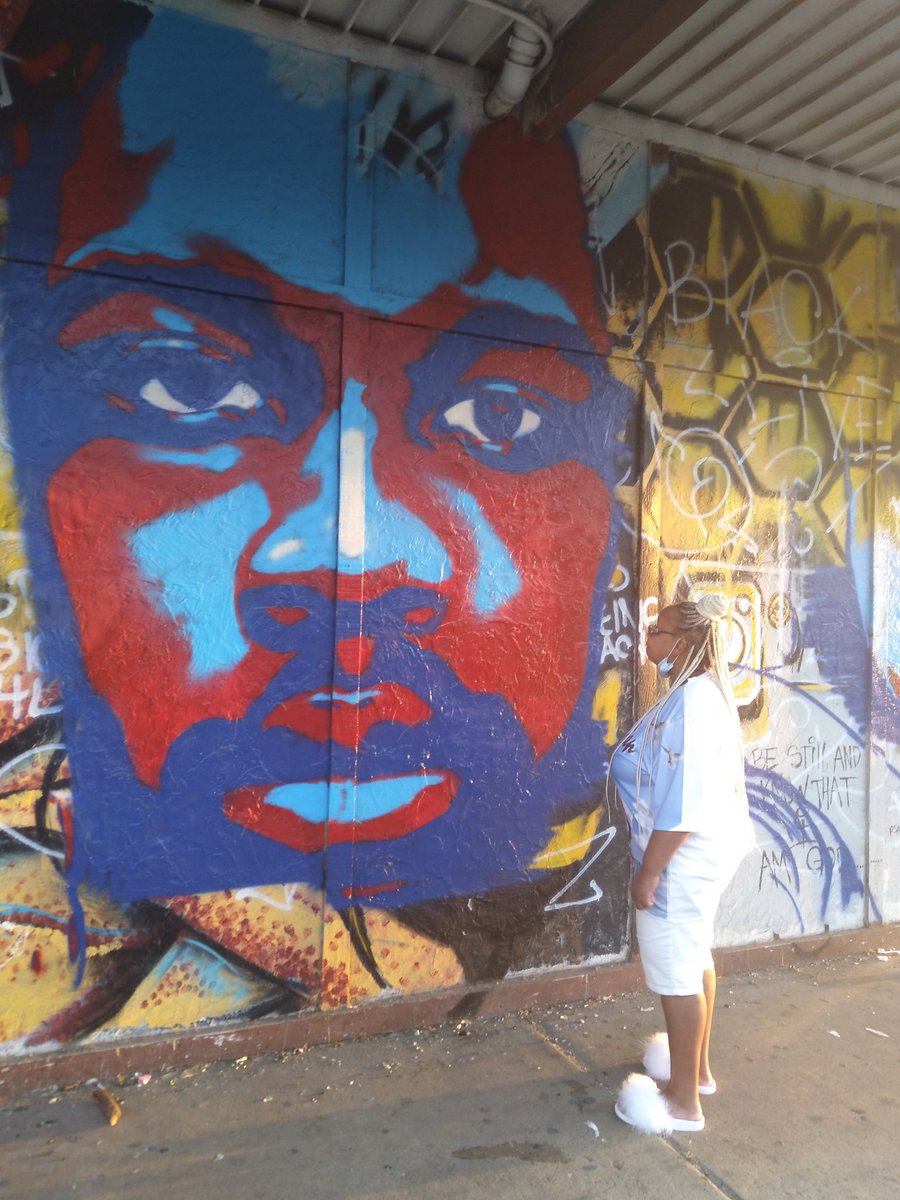 Phatz1966's tweet image. What a beautiful way to honor Jocques Clemmons and Daniel Hambrick, this is located on Lafayette/Murfreesboro Rd CeeBee store