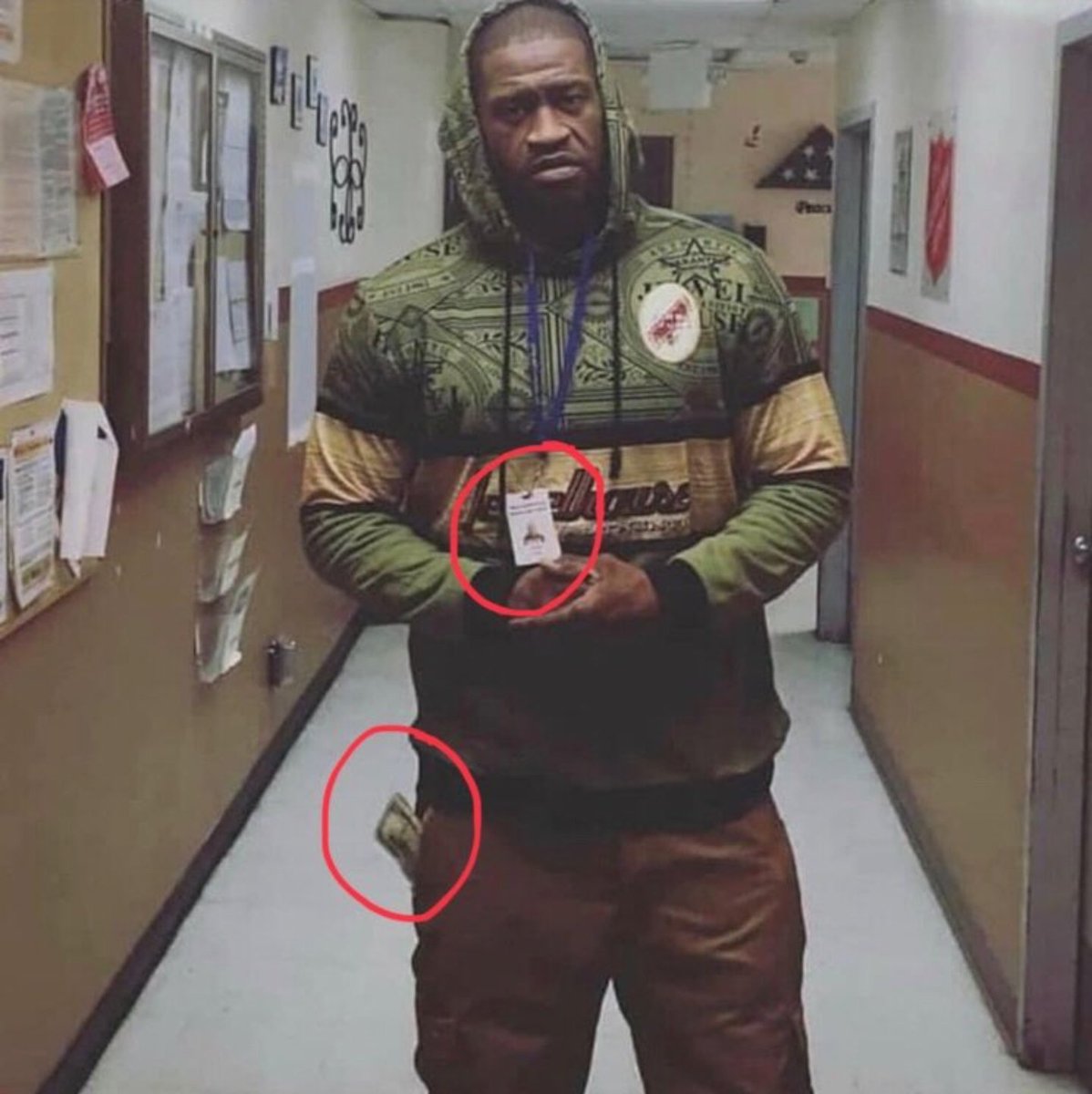 So we are told  #GeorgeFloyd had tried to use some counterfeit money at a store, thats why the cops showed up. I came across this photo of George with a pocket full of crispy cash! They do say, follow the money... #TheGreatAwakening  #GeorgeFloydExposed