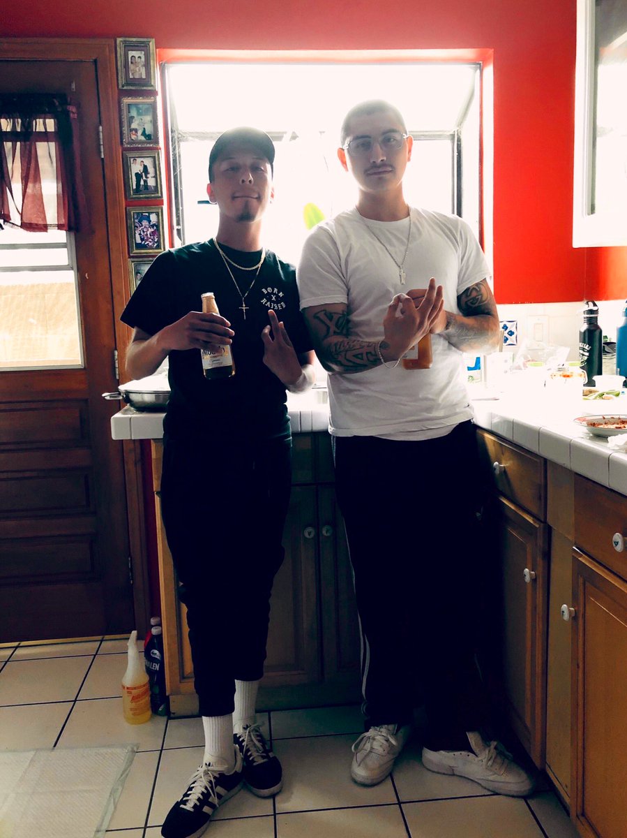 ChrissFigueroa's tweet photo. HAPPY VDAY 2 MY FUCKIN ACE! #thrwback https://t.co/u3gOgKVdG9