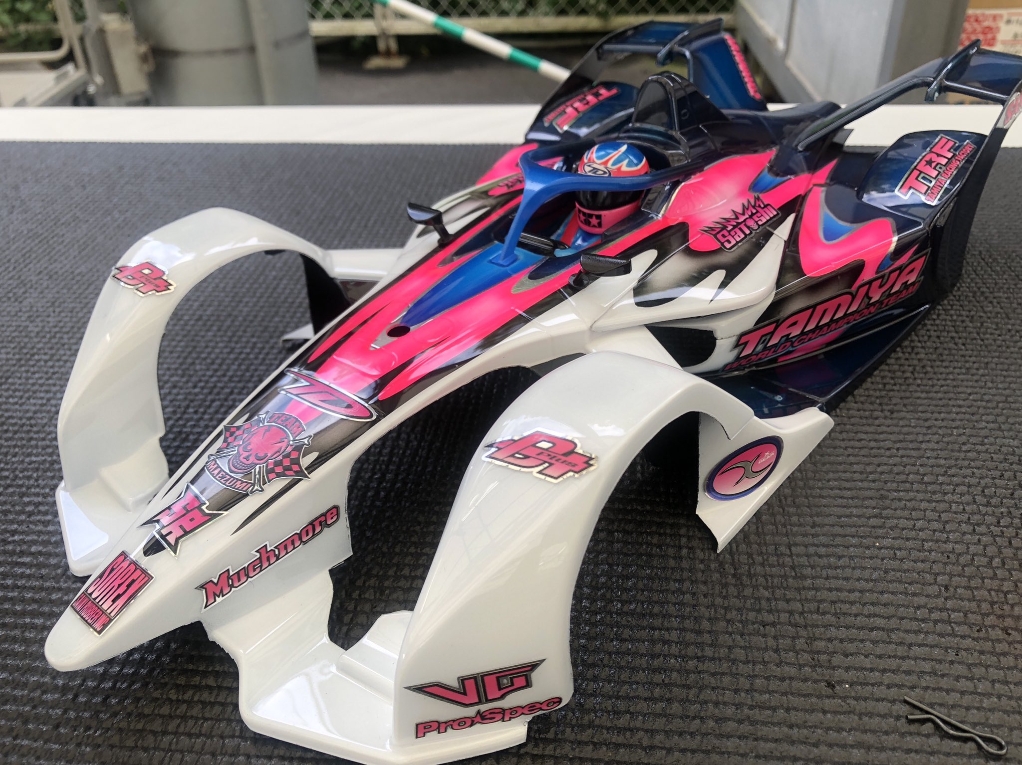 ボディ　フォーミュラE マセラティ「ティーポ フォルゴーレ」がフォーミュラEに革命を