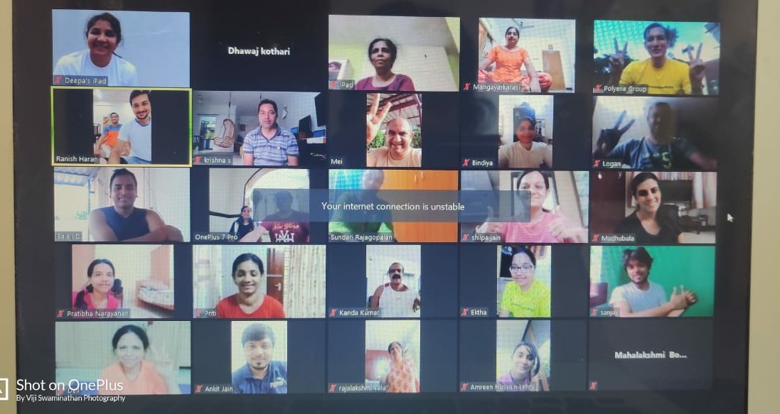 RunningUnis's tweet photo. Live, Love, Laugh... A little Longer and a little More...
.
12/15 Abs Workout Series with Monday Cardio Abs Workout Session
.
Thank you @viji_swaminathan for taking us through this Abs Workout Series
.
Thank you 38 members to have joined the workout this morning https://t.co/khtiPqvXex