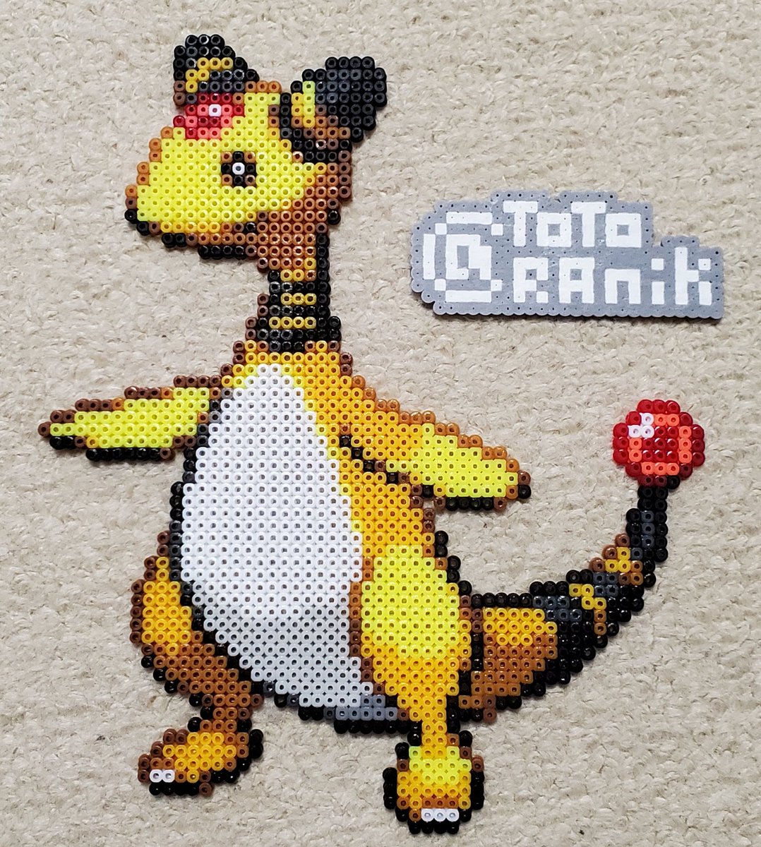 ととらに ポケモン図鑑 No 181 デンリュウ シッポのさきが ひかりかがやく ひかりは はるか とおくまで とどき まよったものの みちしるべとなる つぶらな瞳と宝石がチャームポイント かわいさ抜群なのです アイロンビーズ ミニフューズビーズ