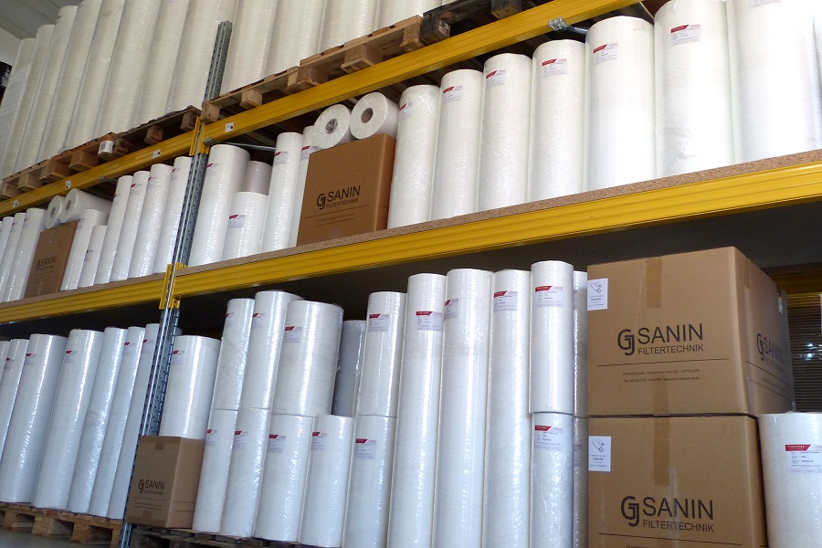 Our nonwovens are used on various #BeltFilter systems. We stock a large number of #FilterFleece rolls of suitable width for common belt filters. Inquiries about unusual dimensions are also not a problem. These rolls are cut at the customer's request.