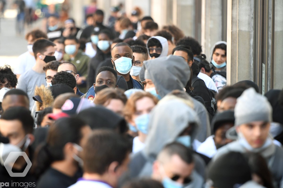 nike town opening times