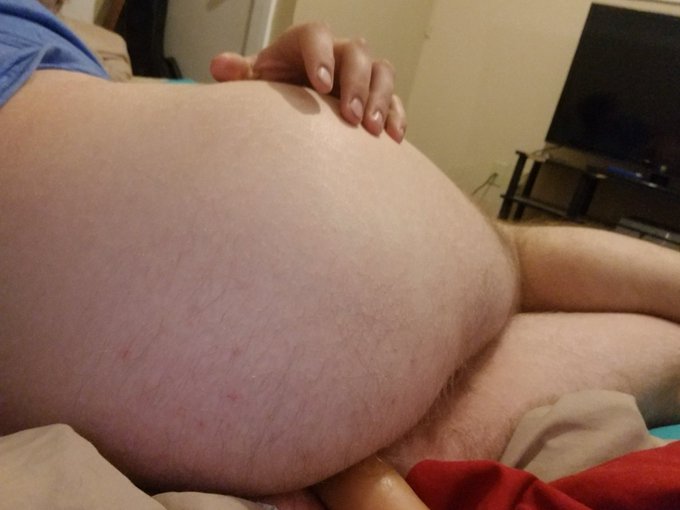 4 pic. Slowly trying to stretch out my ass. #anal #toys #horny #teen #chaturbate #pornhub bisexual https://t