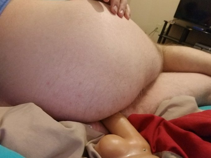 3 pic. Slowly trying to stretch out my ass. #anal #toys #horny #teen #chaturbate #pornhub bisexual https://t