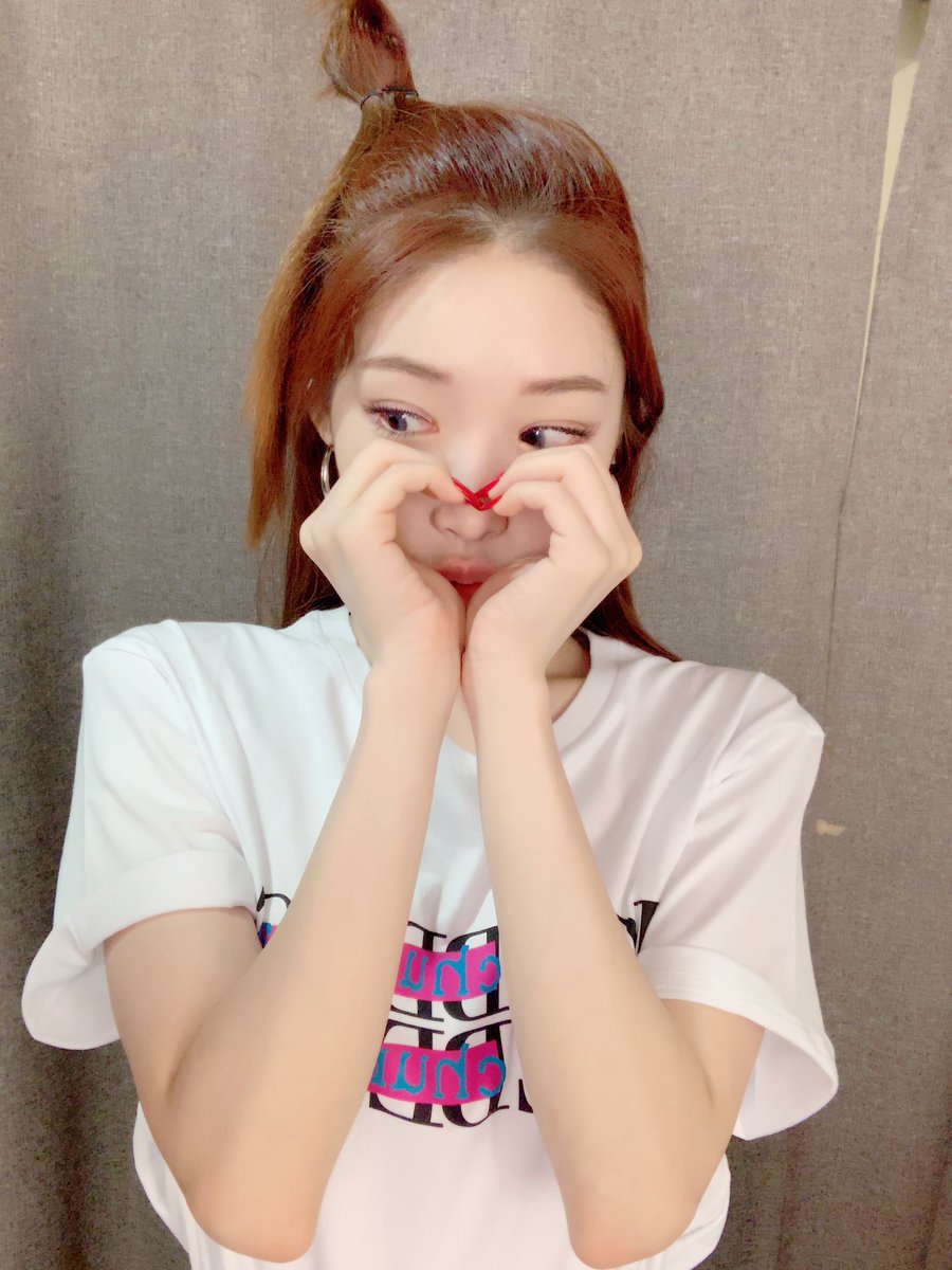 CHUNGHA_MNHent's tweet photo. #청하 #CHUNGHA
#mfw #mfwh #iceberg
#the_hyundai #cameramoda https://t.co/1CFjyaTXwn
