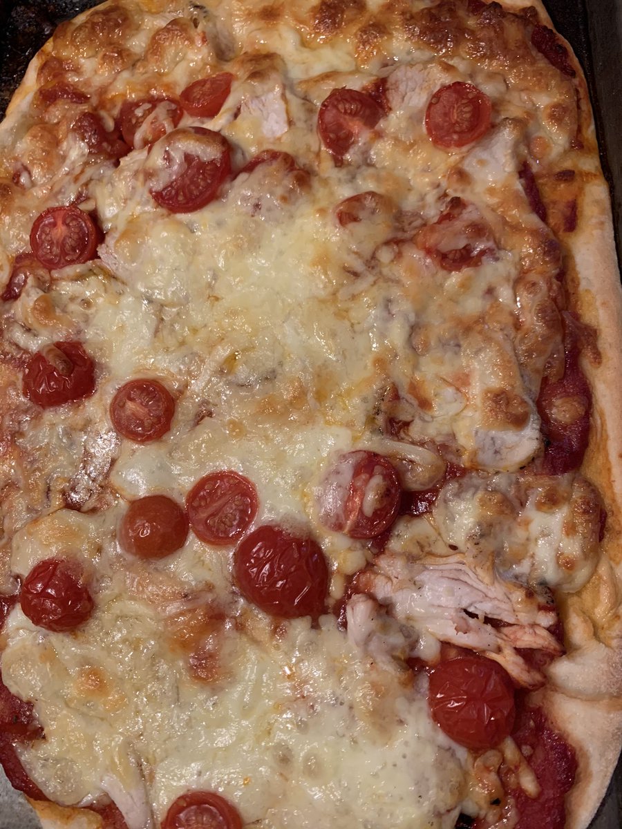 ElginAcHE's tweet image. COOK DOWN! Pizza is the challenge this week! Here is a slice of the action so far 🍕🍕🍕#pizza #homemade #cookdown #getyourcookon #TeamEA