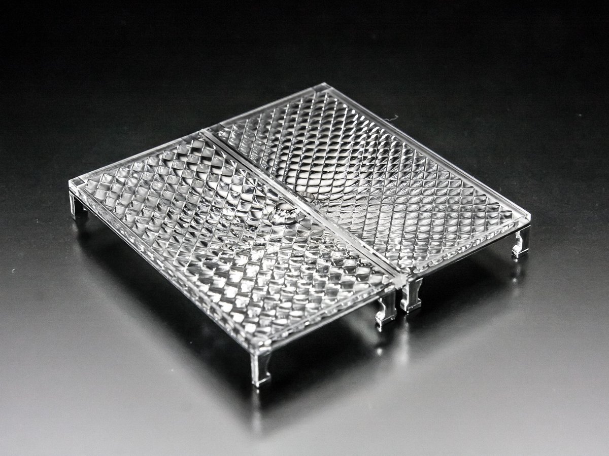 Reprolight's tweet image. #Bartenbach  and the #Reprolight consortium unveil the latest optic design #eu #horizon2020 #h2020 #euproject #optic #optics #lighting #lightingdesign #humancentriclighting #userdesign #design #facet  repro-light.eu/downloads