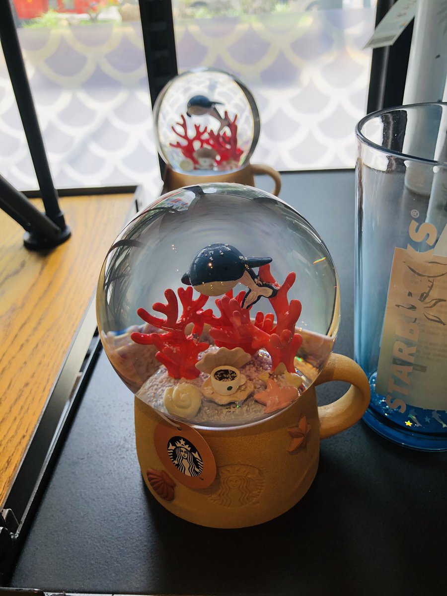 韓ドラ博士 韓国ソウル在住 スタバでスノードーム 傘 まで売ってるんですね 知らなかったです