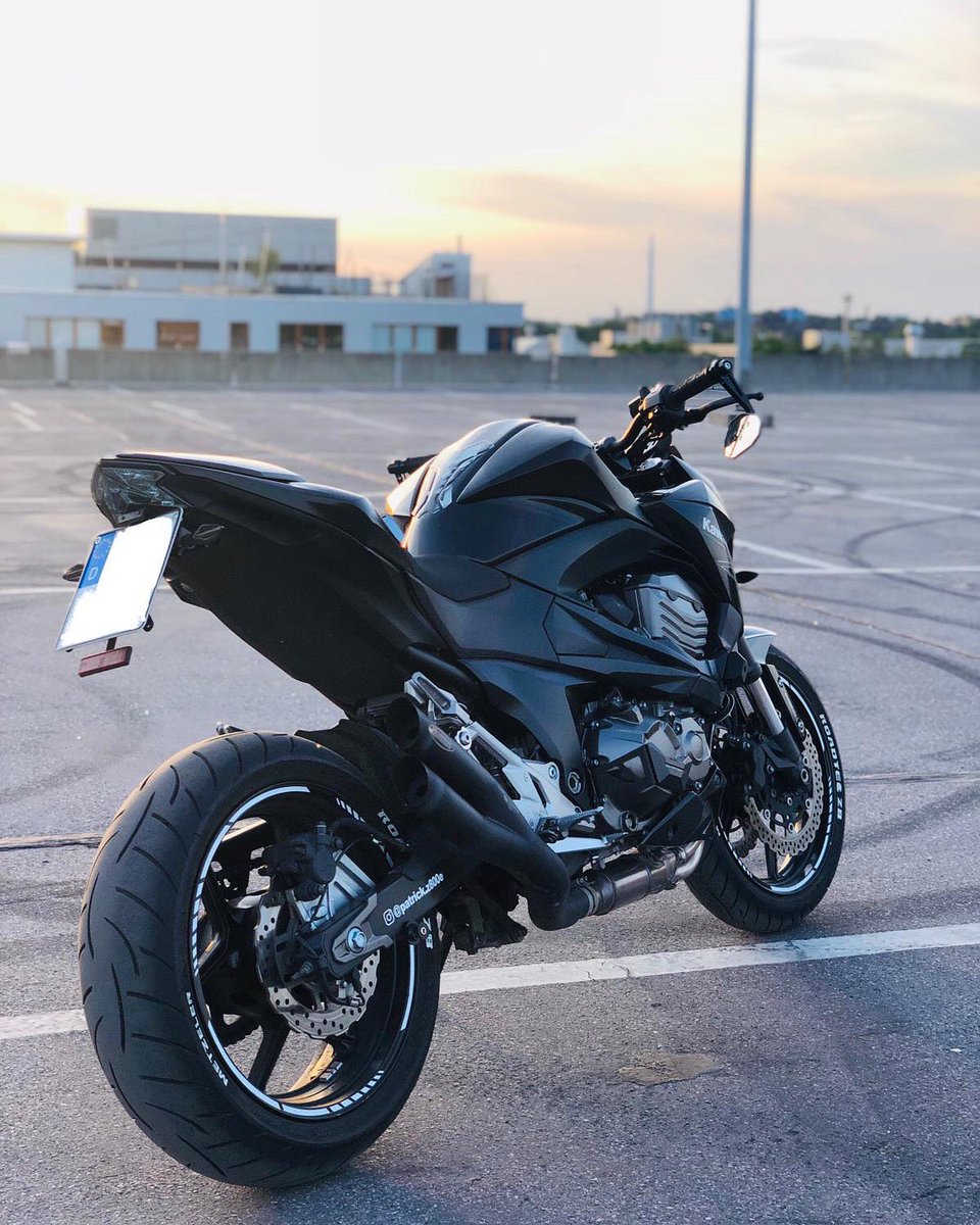 Kaufmann natürlich Sofort parkhaus motorrad Ziffer Kenia Überleben