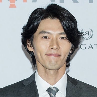  #HYUNBIN in different hairstyles a thread –  –