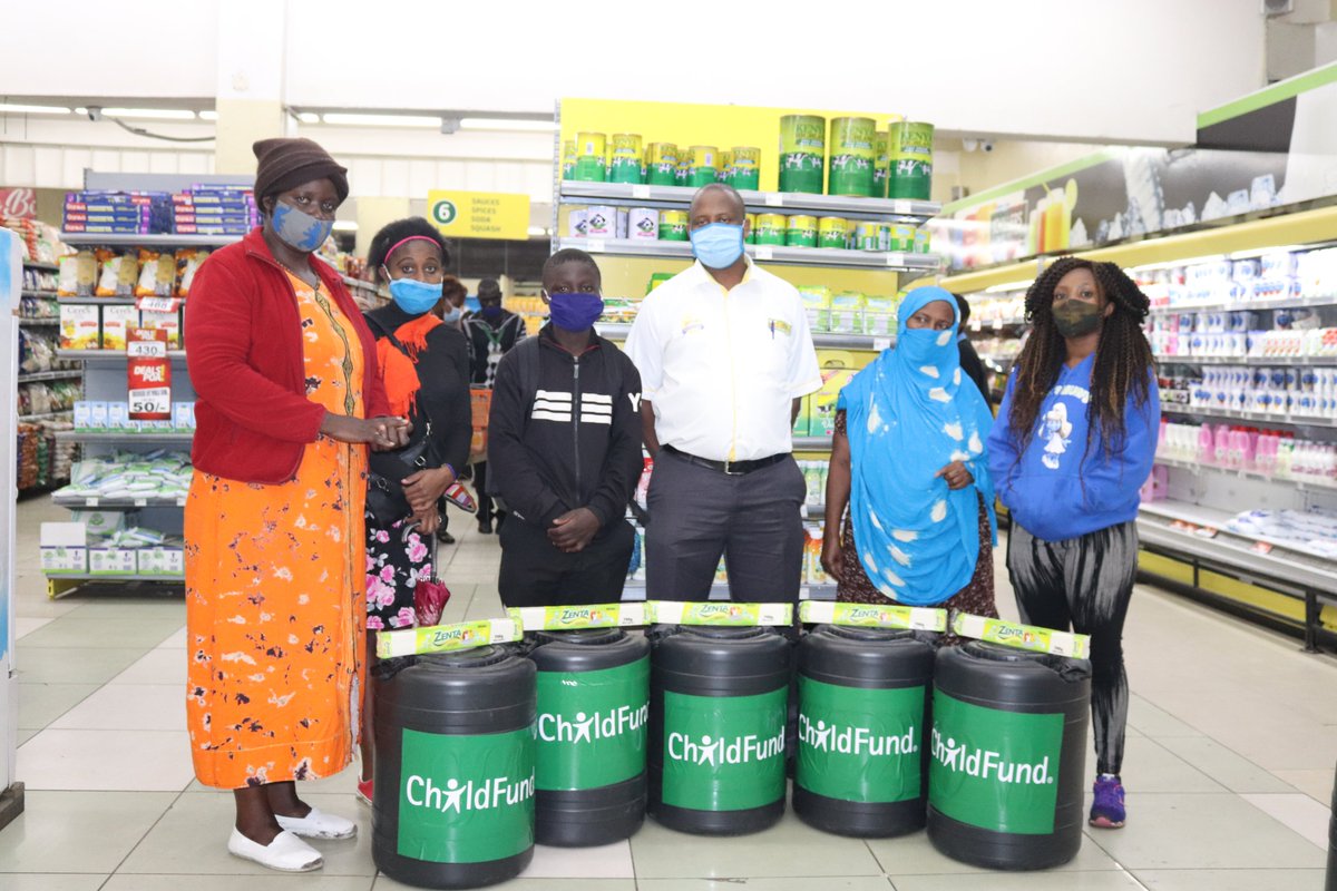 ChildFundKenya's tweet photo. #ChildFundKenya, through e-vouchers, has distributed 3,000 water tanks vulnerable households in informal settlements in Mukuru and Kasarani areas worth Kshs. 3.1 million to help in sanitation efforts towards combating the spread of COVID -19.
#COVID-19
#supportingthevulnerable https://t.co/YhX3KOzc8Q